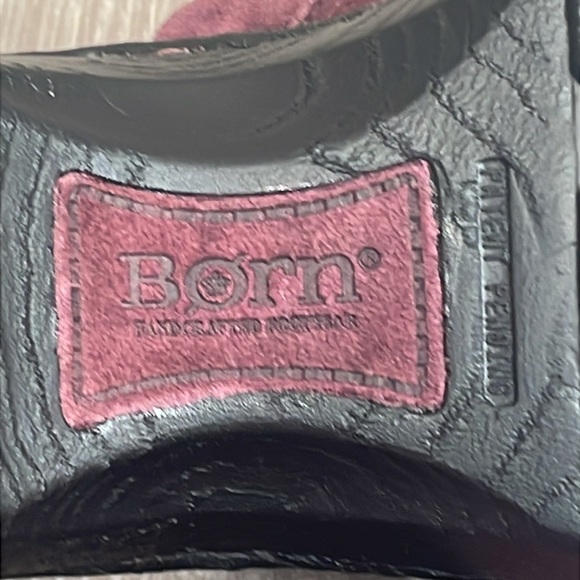 NWOT Born B23647 Toby Closed Back Clogs Burgundy Distressed Suede Leather 7M - Picture 10 of 16